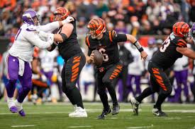 Game Within The Game: Jake Browning Mentor Gary Kubiak Enjoying Bengals  Coaching Clinic As Vikings Full Circle