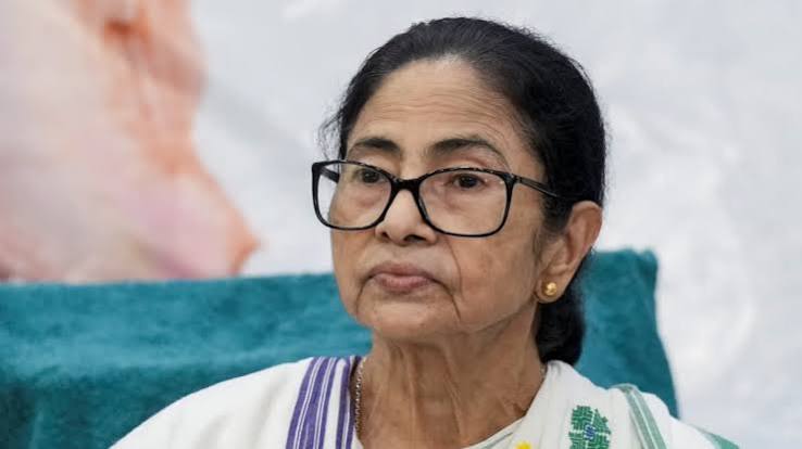 তৃণমূলের প্রতীক ফ্রিজ, সুপ্রিম কোর্টে মামলা মমতার