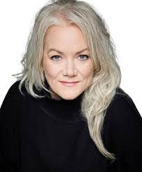 Karen Fike's Instagram, Twitter & Facebook