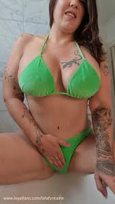 Releasing a new SQUIRT video today!! - Squirt Queen Lola Fontaine Official  Photos | www.Loyalfans.com