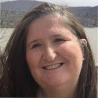 Caroline Barringer's Instagram, Twitter & Facebook