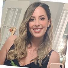 Tabitha Albert's Instagram, Twitter & Facebook