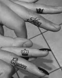 51 King And Queen Tattoos For Couples Stayglam Finger Tattoos For Couples Crown Finger Tattoo Queen Tattoo