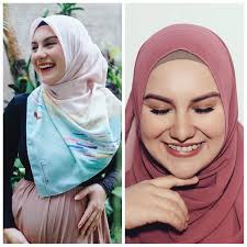 A dm ku berkhayal angankan dirimu g c seakan hadir disini f dm temaniku memelukmu em e am indah dalam belai kasih sayang. 5 Artis Cantik Yang Hilangkan Gigi Gingsul Fans Ada Yang Kecewa