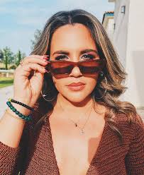 Cassandra Pino's Instagram, Twitter & Facebook