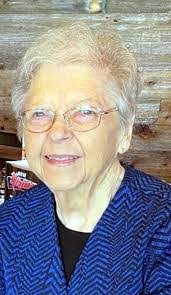 Daisy Mcdowell's Instagram, Twitter & Facebook