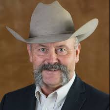 Cattleman, ag teacher earns hall of fame honors