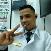 60+ perfiles de «Samuel Reyes»