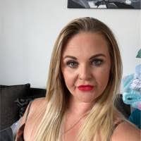 20+ "Lorna Foster" profiles