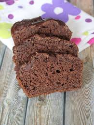 Ce Gateau Sur Le Papier M A Tout De Suite Plu Du Chocolat De La Banane Pas De Beurre Tres Peu De Matiere G Chocolat Cake Banane Chocolat Banane Chocolat