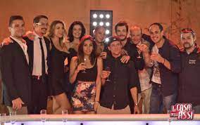Per la seconda edizione de la casa degli assi, il talent show sul poker sportivo, realizzato da magnolia, che andrà in onda a partire da marzo 2015 su italia1, si cercano nuovi concorrenti. Domani I Casting Romani De La Casa Degli Assi 2 300 Convocati 1 300 Le Candidature Inviate Italiapokerclub