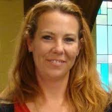 Deb Trotter's Instagram, Twitter & Facebook