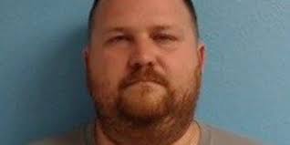 Andalusia couple charged with stealing over 100 guns, accessories