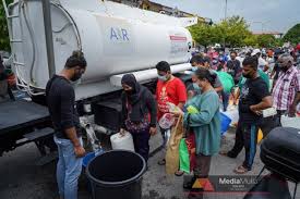 Merupakan dokumen sumber segala perundangan lain yang wujud dalam negara. Pengguna Pun Boleh Saman Kool Fm