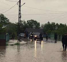 Vremea azi in romania » judetul vaslui » vaslui si prognoza meteo pe 3 zile. Vremea Face Ravagii Peste 2 000 De Consumatori Din BacÄƒu FÄƒrÄƒ Curent Electric In Urma Ploilor Drumuri Si Zeci De Case Inundate In Vaslui CetÄƒÅ£enii Au Primit Mesaje Prin Ro Alert