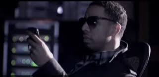 Name him and this song ... 😃