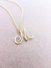 Cursive Or Alphabet Initiale M Collier Cadeau Anniversaire Porte Bonheur Majuscule Pendentif Initiales Bijoux De Corps Bague De Fiancailles Et Alliance