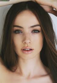 Laura's Review of Hush Hush #1 by Anneliese Vandell