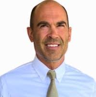 Lori Asay's Instagram, Twitter & Facebook