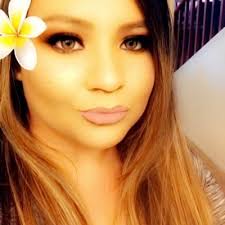 Sara Rose (@SerrahRozz)