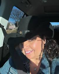 Denise Bryan (@studiostylesbydenise) • Instagram photos and videos