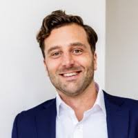 200+ "Raoul &" profiles