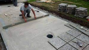 Polaganje betonskih pranih plošč na peščeno podlago