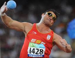 In the faces category you are offered a number of face photo effects online free to create a photo funny face of your choice. Shotput Faces Fun