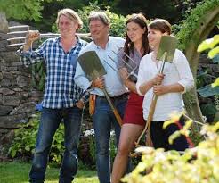 Television Gardening Programmes Planned For 2017 Gardensite Co Uk Alan Titchmarsh Tv Programmes How To Plan