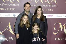 Browse lola liefers movies, tv shows, appearances, and specials. Schauspieler Tochter Lilly Liefers 14 Startet Ihre Filmkarriere Mopo De