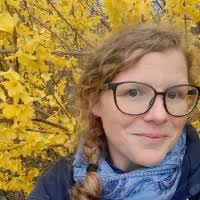 9 "Gloria Fuchs" profiles