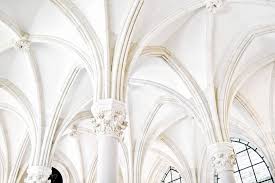 20 Indescribable Daunting Home Interior And Decor Ideas Ethereal Worms Eye View Photography Of White Concrete Building Architecture White Wallpaper Shades Of White