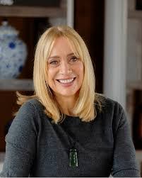 Heather Cornish's Instagram, Twitter & Facebook