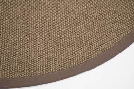 Runde versionen finden sie aber ebenso. Sisal Teppich Lago 19 Braun Rund Mit Hochwertiger Baumwollbordure Floorpassion
