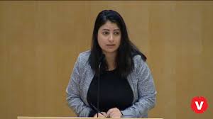 The left party's new chair, nooshi dadgostar, told jacobin why rebuilding a strong safety net is decisive for shielding swedes from the pandemic — and reassuring workers worried by the. Vansterpartiet Nooshi Dadgostar Om Aterkrav Vid Bostadsbidrag Facebook