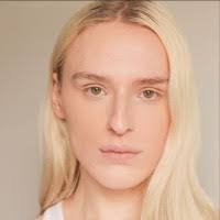 Victoria Faller's Instagram, Twitter & Facebook