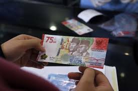 Seorang pembaca bertanya kepada saya melalui email dimana tempat untuk menukar duit syiling lama? Halo Gaes Mulai Oktober Tukar Duit Baru Rp75 000 Bisa Di Bank Mandiri Lho