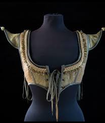La Maison De Couture De La Cour De Fees Photo Maison De Couture Danse Du Ventre Couture