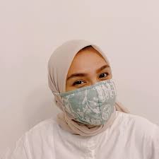 Cewek asia maen sama bule sampe crot. Tips Mengenakan Masker Khusus Untuk Kamu Yang Berhijab