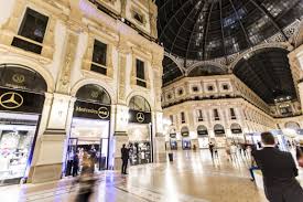Mercedes Benz Opened Mercedes Me Store In Milan Mercedes Mercedes Benz Milan