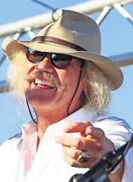 RVs in tourist corridor debated again