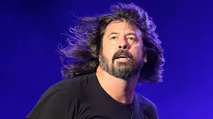 If you came across dave grohl's home today, you'd probably be surprised. Foo Fighters Dave Grohl Sharing Autobiographical Short Stories On New Instagram Page Pitchfork