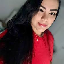 Iris Garcia's Instagram, Twitter & Facebook