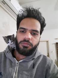 Lost cat returns home after 7 years