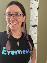 I'm incredibly pleased to share that six weeks ago I accepted the position  of Director of Marketing at Evernest!