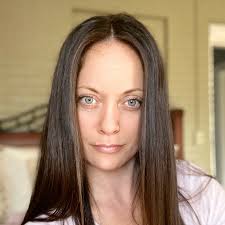 Esther Ledford's Instagram, Twitter & Facebook