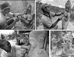 A) teknik membutsir teknik membutsir adalah teknik membuat patung dengan cara memijit dan menambah , teknik ini biasanya dipakai dengan bahan dasar tanah liat atau plastisin b) teknik mencetak teknik mencetak dalam pembuatan patung dapat dilakukan dengan bahan yang sifatnya agak cair , atau bahannya dibuat… Bahan Dan Teknik Pembuatan Patung Materi Belajar Sd Kelas 2