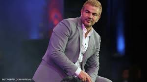 حققت ألبوماته مبيعات هائلة وتُرجمت كثيراً من أغانيه إلى عدد من اللغات أهمها الإنجليزية والروسية. Ø£Ù„Ø¨ÙˆÙ… Ø¹Ù…Ø±Ùˆ Ø¯ÙŠØ§Ø¨ ÙŠØ®Ù„Ù‚ Ø£Ø²Ù…Ø© ÙÙ†ÙŠØ© Ùˆ Ø§Ù„Ù‡Ø¶Ø¨Ø© ÙŠØªØ¬Ù†Ø¨ Ø§Ù„ØªØ¹Ù„ÙŠÙ‚ Ø£Ø®Ø¨Ø§Ø± Ø³ÙƒØ§ÙŠ Ù†ÙŠÙˆØ² Ø¹Ø±Ø¨ÙŠØ©