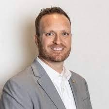 Ian Lentz's Instagram, Twitter & Facebook