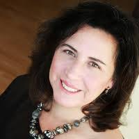 Lori Fielding's Instagram, Twitter & Facebook